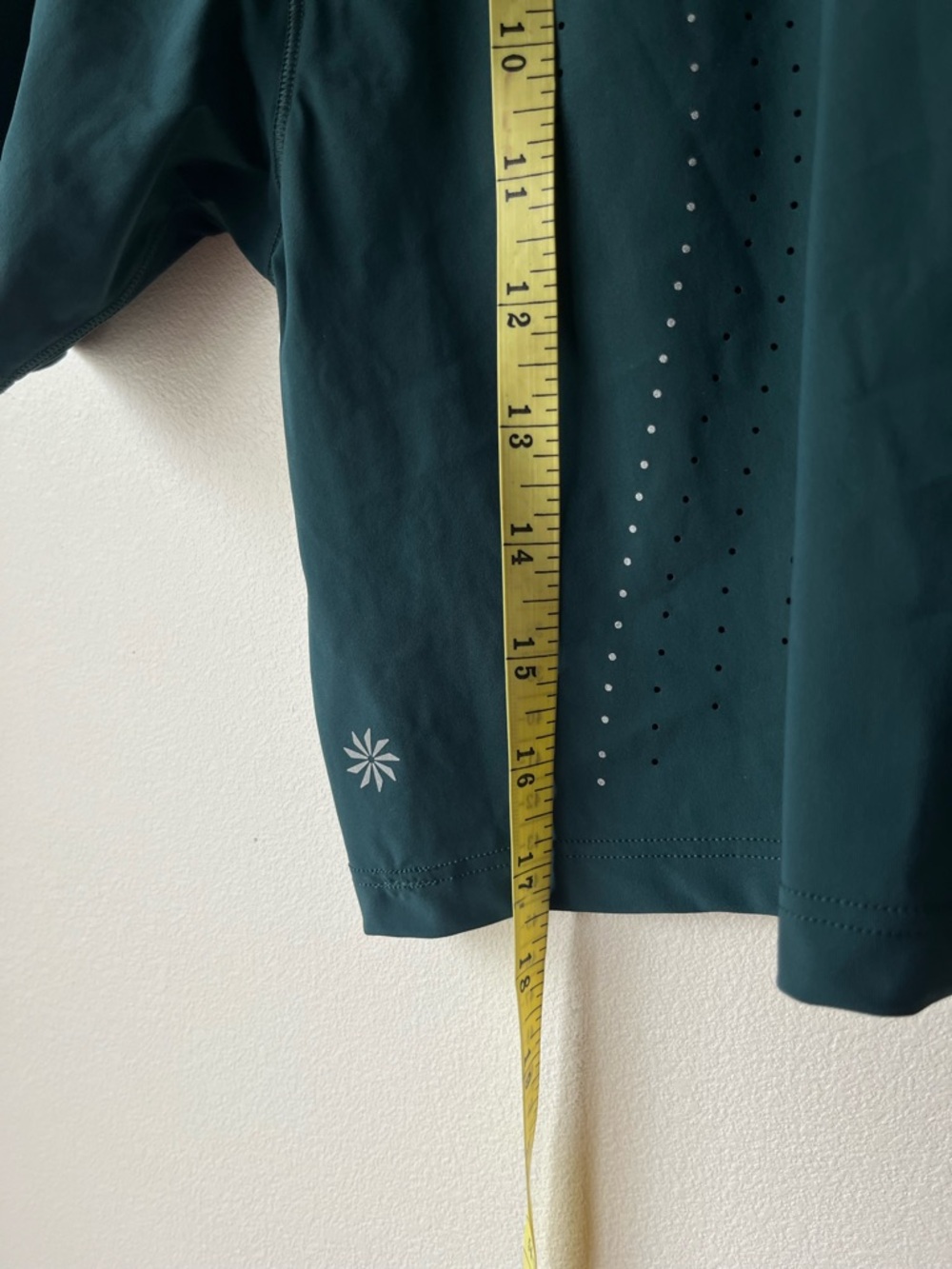 ATHLETA Ultimate Lasercut Crop Tee Pine - Picture 9 of 10